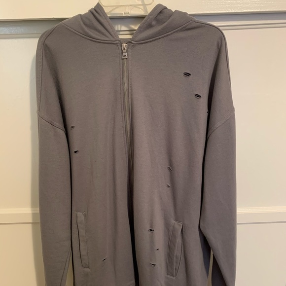 Forever 21 Men’s Distressed Zip Up Hoodie - Picture 1 of 5